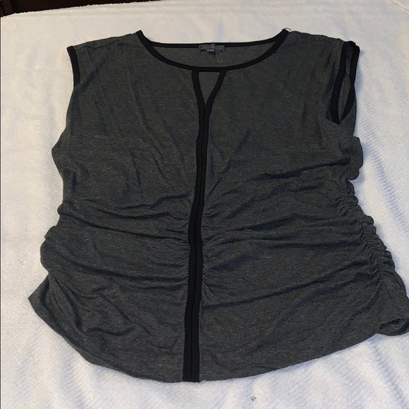 Vince Camuto Tops - Vince camuto top